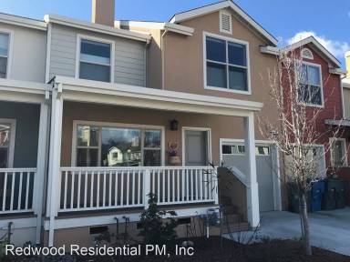 Main picture of 448 Lindberg Cir