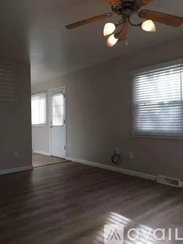 Main picture of 751 Manitou Blvd