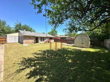 Main picture of 6208 Kary Lynn Dr S