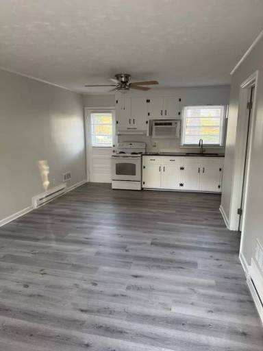 Main picture of 301 McLeod St