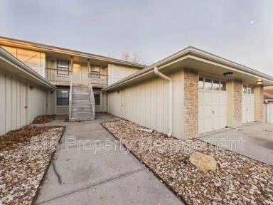 Main picture of 1020 NE Lindsay Ave