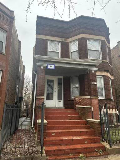 Main picture of 7421 S Dante Ave