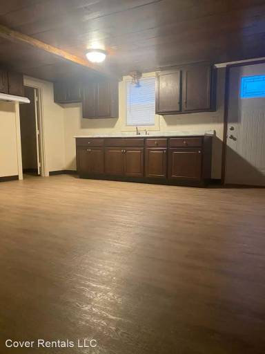 Main picture of 5722 Berry Ln