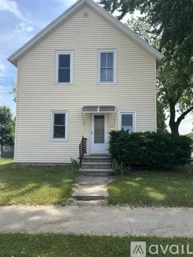 Main picture of 423 Maryhill Dr