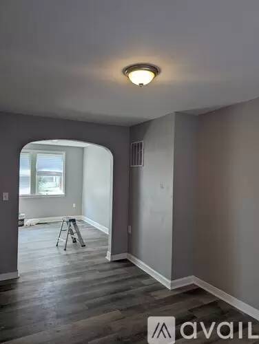 Main picture of 2806 W Garrison Ave
