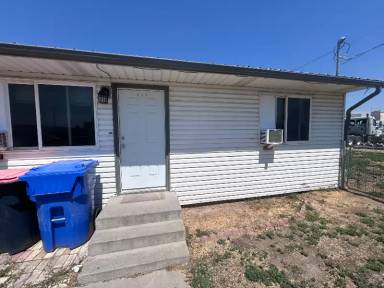 Main picture of 424 Wakefield St