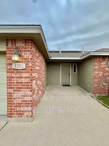 Main picture of 1222 Johnny Ln