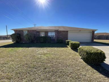 Main picture of 4100 Fieldcrest Dr