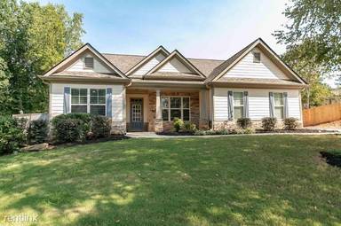 Main picture of 44 Loom Ct