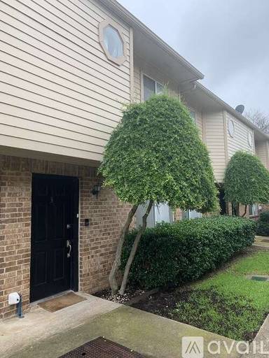 Main picture of 724 S Welch St