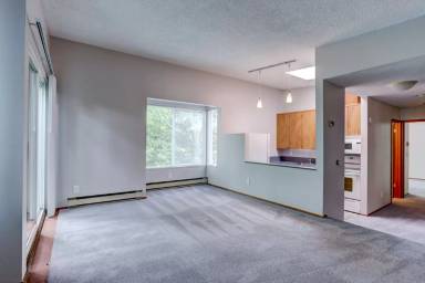 Main picture of 3030 SW 4th Ave