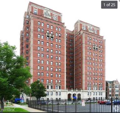 Main picture of 7000 S South Shore Dr & 2373 E 70th St Apartments