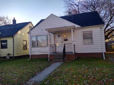 Main picture of 17704 Ivanhoe St