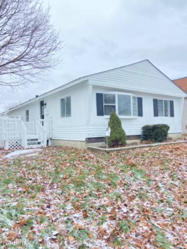 Main picture of 454 Mill St