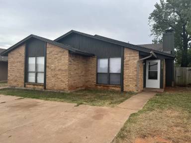 Main picture of 2828 SE 55th St