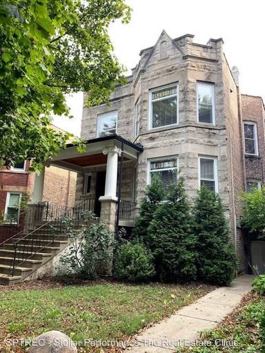 Main picture of 1124 S Oak Park Ave Gdn