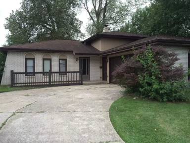 Main picture of 406 Hickory Ln