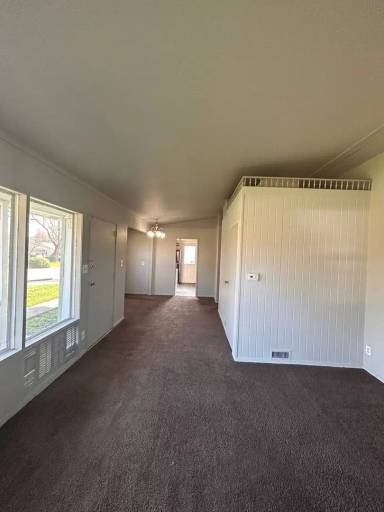 Main picture of 106 Dunbar Ln