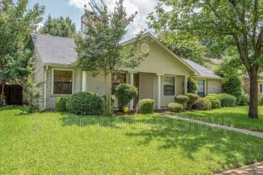 Main picture of 2829 London Ln