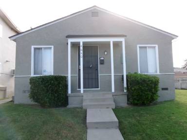 Main picture of 4636 N Lakewood Blvd