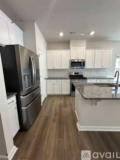 Main picture of 501 Batten Rd
