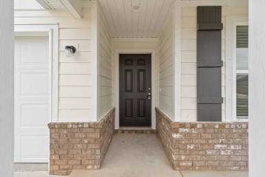 Main picture of 664 Whispering Creek Ave