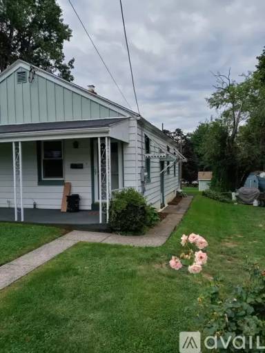 Main picture of 220 S 13th St