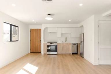 Main picture of 2847 1/2 Marsh St