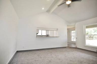 Main picture of 205 Juniper Dr