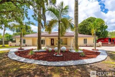 Main picture of 18370 SW 212th St