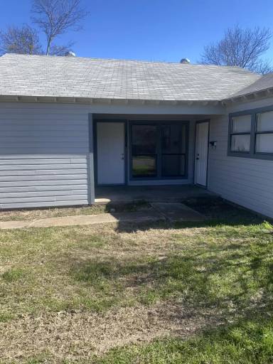 Main picture of 1802 Alamo Ave