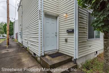 Main picture of 5925 SE 86th Ct