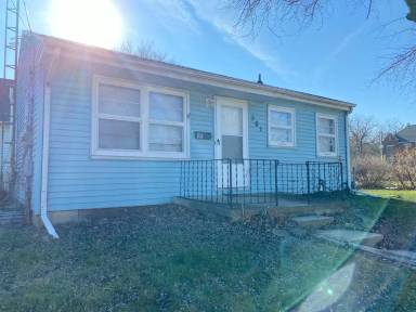 Main picture of 501 University Ave