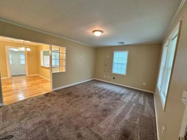 Main picture of 814 Mayfield Hwy