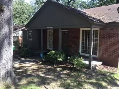 Main picture of 1919 S Taylor St