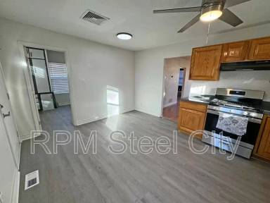 Main picture of 2020 W 14th St