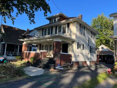 Main picture of 728 N Elizabeth St