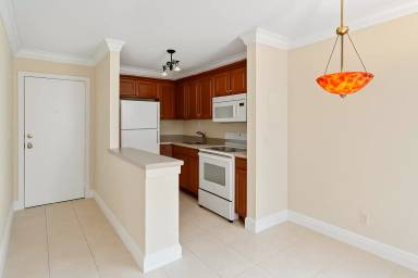 Main picture of 10749 Cleary Blvd