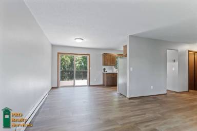 Main picture of 9433 Hamline Ave N