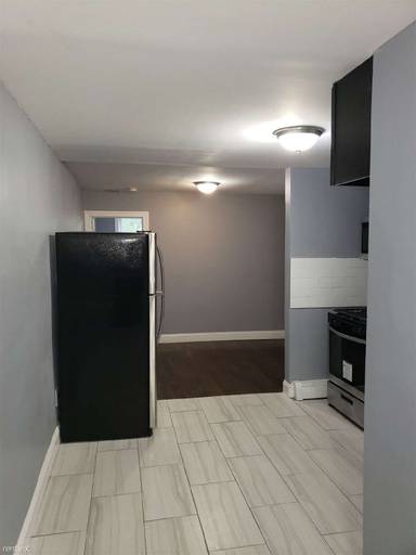 Main picture of 554 Avenue C