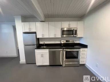 Main picture of 315 W 38th St