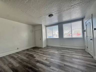 Main picture of 7 S Main St