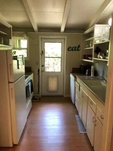 Main picture of 842 Oak Ave