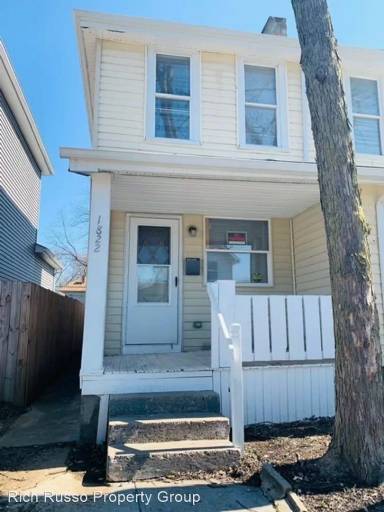 Main picture of 1806 S 6th St