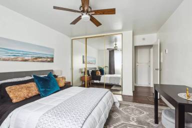 Main picture of 215 Atlantic Ave