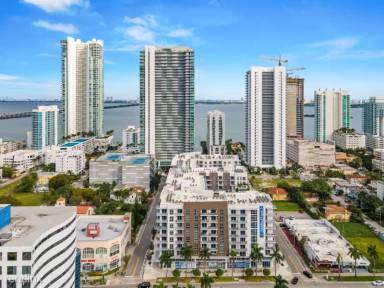 Main picture of Blu27 at Edgewater