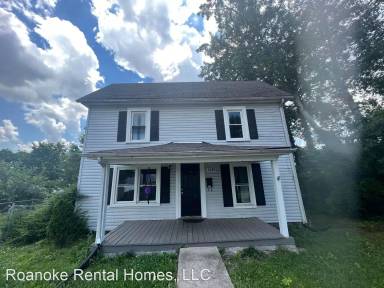 Main picture of 2712 Courtland Rd NW