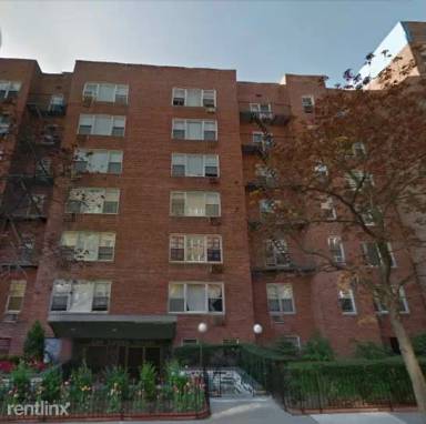 Main picture of 11048 72nd Ave