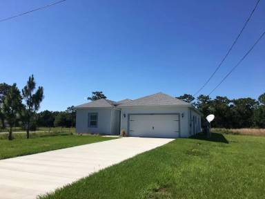 Main picture of 5245 Moore St