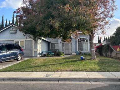 Main picture of 1879 College Greens Dr